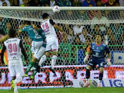 Los Zorros intentaron empatar, pero los Esmeraldas defendieron la ventaja y el segundo gol no llegó. MEXSPORT / A. Macías