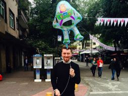 El cantante llegó a México para participar en el próximo estreno de 'Spectre', el nuevo filme del espía 'James Bond'. INSTAGRAM / samsmithworld