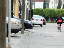 A la par de las multas, varias dependencias trabajarán en coordinación para mejorar las banquetas de la ciudad. EL INFORMADOR / A. Hinojosa