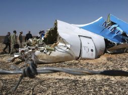 En el área siniestrada se recuperaron además pedazos del aeroplano. EFE / M. Grigoriev