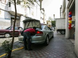 El programa para liberar las banquetas en Zapopan comenzará en diciembre o enero de 2016. EL INFORMADOR / ARCHIVO
