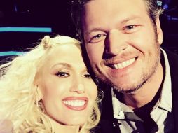 En una fiesta de Halloween Shelton y Stefani fueron captados muy cariñosos. INSTAGRAM / @gwenstefani