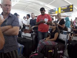 La prohibición de vuelos hacia la localidad egipcia de Sharm ocurre ante sospechas de terrorismo en avión ruso caído. AP / ARCHIVO