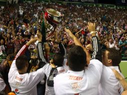El equipo tapatío volvió a ser campeón de un torneo importante. EL INFORMADOR / M. Vargas