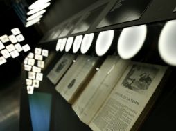 La exposición muestra todo el universo del autor de ''Viaje al centro de la Tierra'' y ''Miguel Strogoff''. EFE / S. Barrenechea