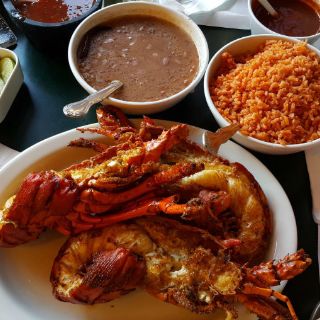 Langosta de Puerto Nuevo, esencia familiar con platillo original