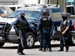 Al lugar arribó personal de la Policía Estatal, Municipal y Ministerial para realizar las pesquisas correspondientes. NTX /