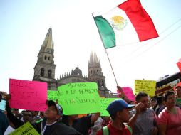 Esta mañana, comerciantes ambulantes se manifestaron en el Ayuntamiento tapatío. EL INFORMADOR / R. Tamayo