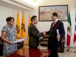 Sólo se leyó y firmó el acta de entrega-recepción. NTX / CORTESÍA