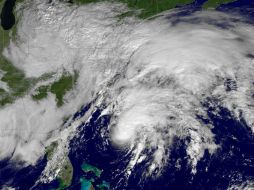 El fenómeno presenta vientos sostenidos de 120 kilómetros por hora. AFP / ARCHIVO