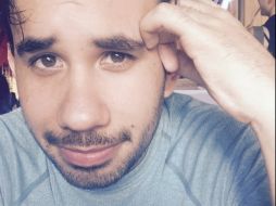 La fama que le ha dado YouTube casi termina en el recuerdo tras el incidente en un avión. TWITTER / @werevertumorro