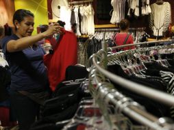 Los adictos a las compras están inmersos en un mundo irreal, pues olvidan las consecuencias que puede causar la oniomanía. EL INFORMADOR / ARCHIVO