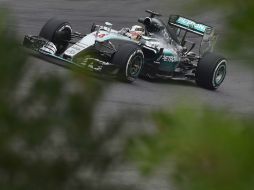 En la mejor de sus 28 vueltas, Hamilton cubre el circuito de Interlagos, en un minuto, trece segundos y 543 milésimas. AFP / M. Schincariol