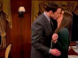 Los científicos apenas y se han besado en la serie, pero los productores señalan que ya 'darán el siguiente paso'. FACEBOOK / The Big Bang Theory