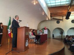 Este jueves, el titular de la SSJ, Jaime Agustín González inauguró un puesto de vacunación en la Universidad LAMAR. TWITTER / @saludjalisco