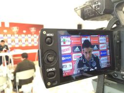 ''Matías nos respalda y estamos muy unidos con él en el vestidor'', dice Cisneros. TWITTER / @Chivas