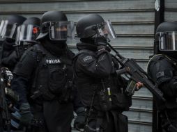 Diversos países coordinaron para implementar operativos que permitan la detención de los participantes en los atentados. AP / J. Groisard