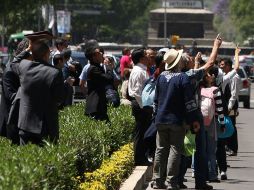 La gente salió de sus casas, los edificios fueron desalojados. NTX / ARCHIVO