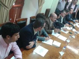 Ismael del Toro, acompañado de todas las fracciones, dieron a conocer la estrategia para recuperar el recurso. TWITTER / @LegislativoJal