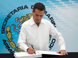 Peña Nieto resalta los beneficios de la ley de transparencia y el sistema anticorrupción. NTX / Presidencia