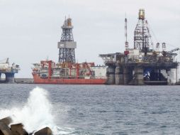 El crudo Brent del Mar del Norte mostró un aumento de 2.88 dólares, al venderse en 46.12 dólares. EFE / ARCHIVO