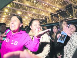Fans molestos por la cancelación del concierto de Luis Miguel siguen sin respuesta de las nuevas fechas. SUN /