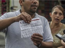 El alcalde tapatío asegura que preparan denuncias contra funcionarios por firmar ''permisos'' apócrifos en administraciones pasadas. EL INFORMADOR / R. Tamayo