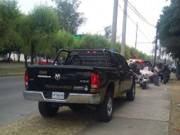 Autoridades acudieron al lugar para levantar indicios de los hechos para establecer la responsabilidad. ESPECIAL /