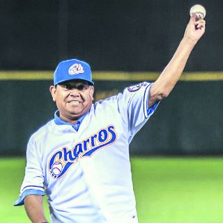 Fernando Valenzuela, ídolo de la multitud jalisciense