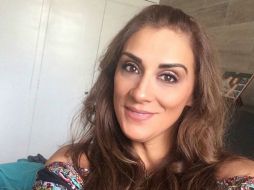 Azalia pide que no tiren su dinero en votos para el programa. TWITTER / @azalialanegra