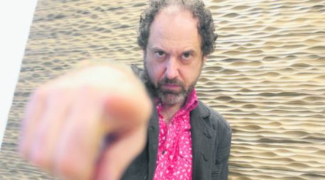 Propuesta. Alejandro lanza una producción que incluye desde mambo hasta bolero. EL INFORMADOR / A. Hinojosa