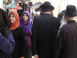 La escuela ''Mano a mano'' es un instituto mixto religioso que imparte clases biblingües a judíos y musulmanes. EFE / ARCHIVO