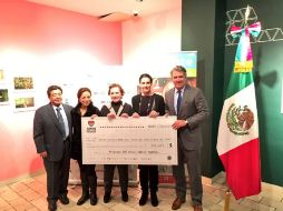 Josefina Vázquez Mota, presidenta de ''Juntos Podemos'' indica que es fundamental apoyar a mexicanos que radican en EU. TWITTER / @sfuentesb