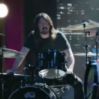 Dave Grohl y 'Animal' se enfrentan en duelo de bateristas