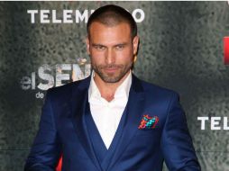 El actor estuvo internado un par de días por una crisis nerviosa a causa de exceso de trabajo. TWITTER / @RafaAmayaNunez