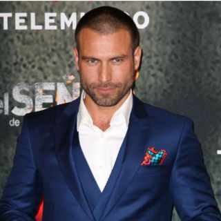 Hay que salir adelante, Rafael Amaya
