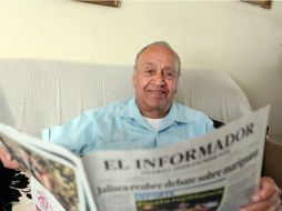 Desde hace 50 años, Ricardo Mata lee EL INFORMADOR. ''Permite que los lectores formemos opiniones'', asegura. EL INFORMADOR / A. Hinojosa