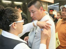 Recomiendan  no exponerse a cambios bruscos de temperatura, protegerse del frío e ingerir alimentos altos en vitaminas. NTX / ARCHIVO