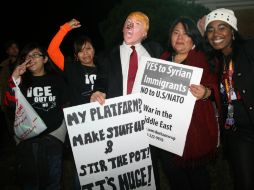 Los protestantes señalan que su mensaje es 'alto al racismo' especialmente porque siempre ataca a los hispanos. EFE / W. Gómez