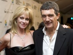 Banderas tendrá que pagar 65 mil dólares al mes a Melanie por manutención conyugal. AP / ARCHIVO