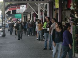En la zona ya no se permitirá a los comerciantes establecidos colocar sus productos afuera de sus locales. EL INFORMADOR / R. Tamayo