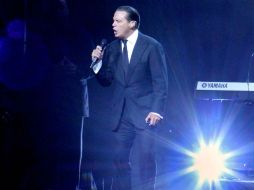 Luis Miguel lució ''más delgado'', ''radiante'' y ''lleno de vida'' según comentaron algunas de sus fans. NTX / I. Cañas