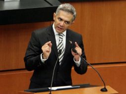 El jefe de Gobierno del DF espera poder hablar hoy con el Presidente en la reunión sobre el informe de la SCJN. SUN / ARCHIVO