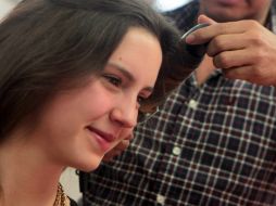 Utilizar con frecuencia planchas y secadoras puede llegar a dañar demasiado tu cabello. EL INFORMADOR / ARCHIVO