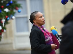 Christiane Taubira indicó que desde la noche de los atentados se centralizó la ayuda en una misma célula de seguimiento. AFP / S. De Sakutin