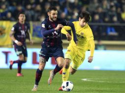 Marcelino García Toral echó mano de varios juveniles, por lo que el mexicano observó desde la banca el triunfo de su equipo. EFE / D. Castelló