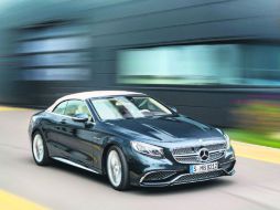 El emblema AMG en la carrocería se impone en este recién presentado convertible alemán. ESPECIAL / Mercedes-Benz
