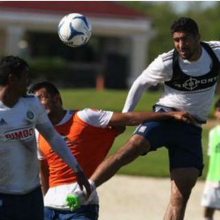 Chivas anuncia partidos amistosos ante Venados y Coras