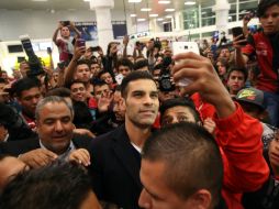 Entre tumultos y festejos, Rafa Márquez llegó este sábado a Guadalajara. EL INFORMADOR / M. Vargas