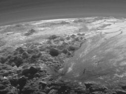 Las capas de hielo podrían deberse a la evaporación de nitrógeno sólido. ESPECIAL / NASA